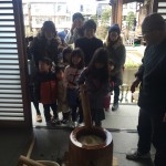 江戸川区瑞江のお寺のお餅つきの手伝いに行きました